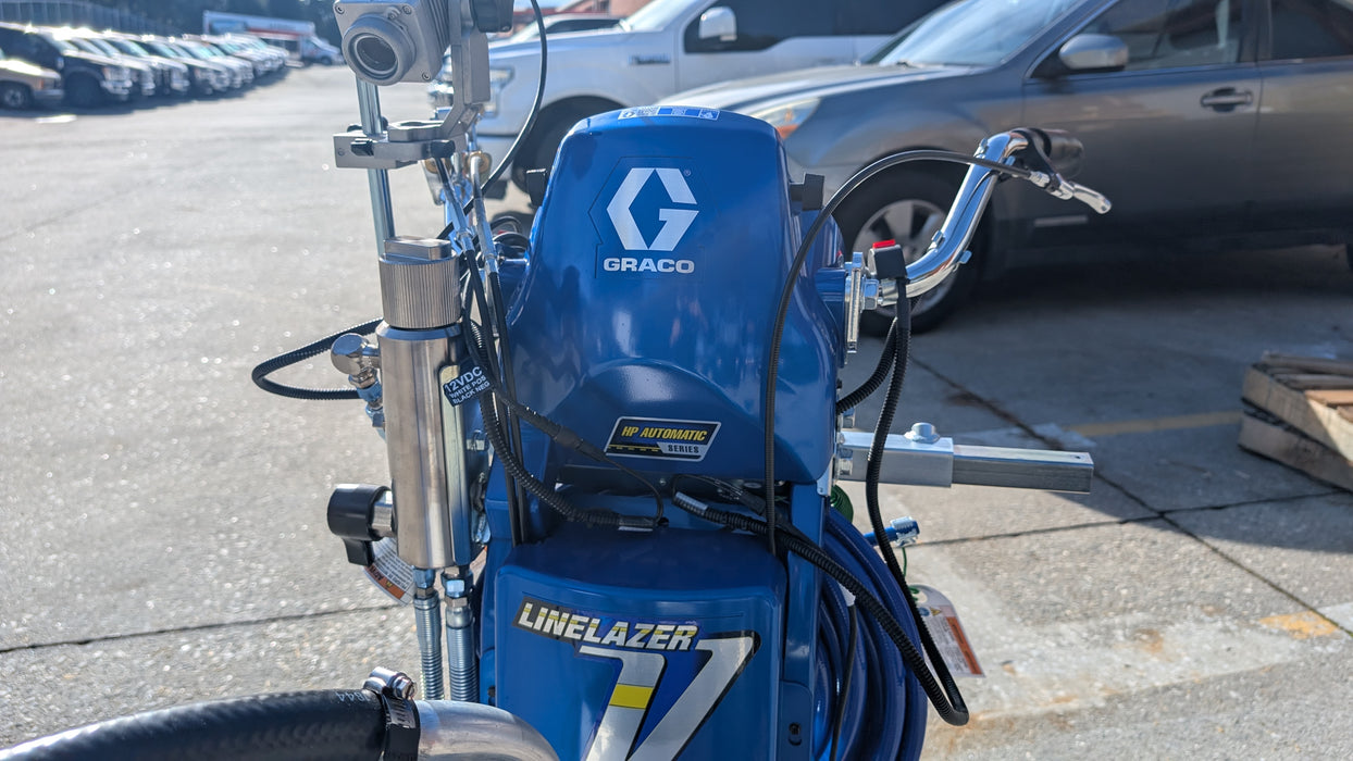 Graco LineLazer V 3900 HP Automatic Series Gas Airless Line Striper, 2 Auto Guns, LazerGuide 2000